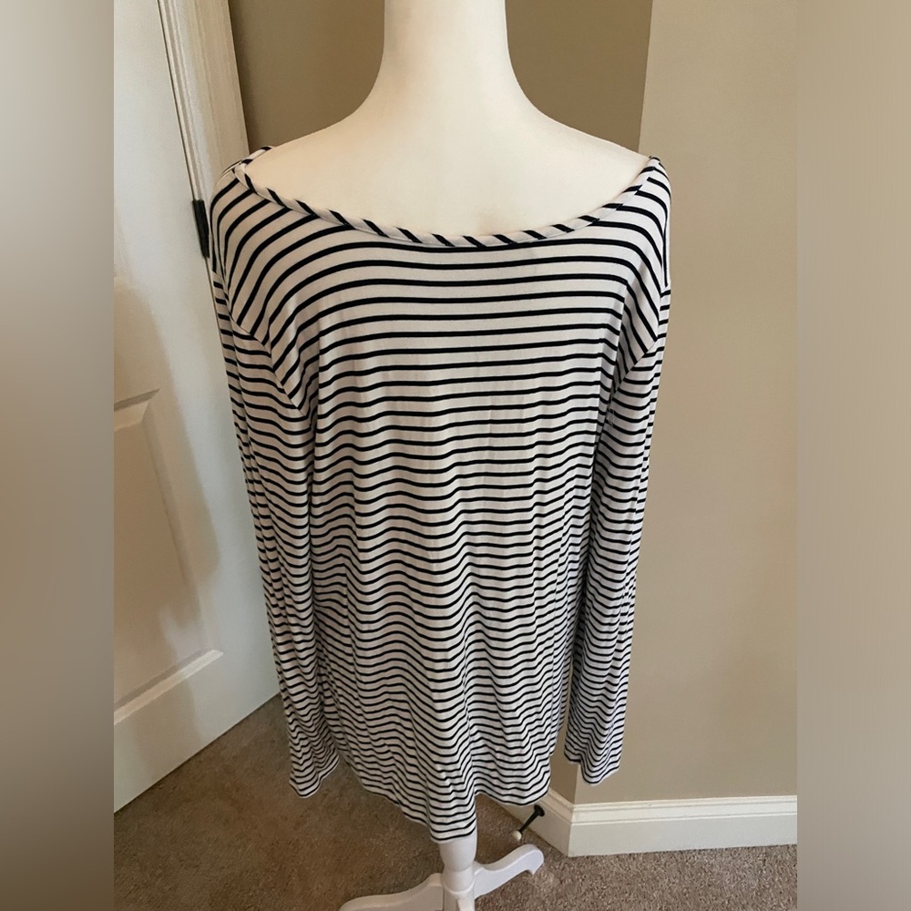 Striped top - Picture 3 of 3